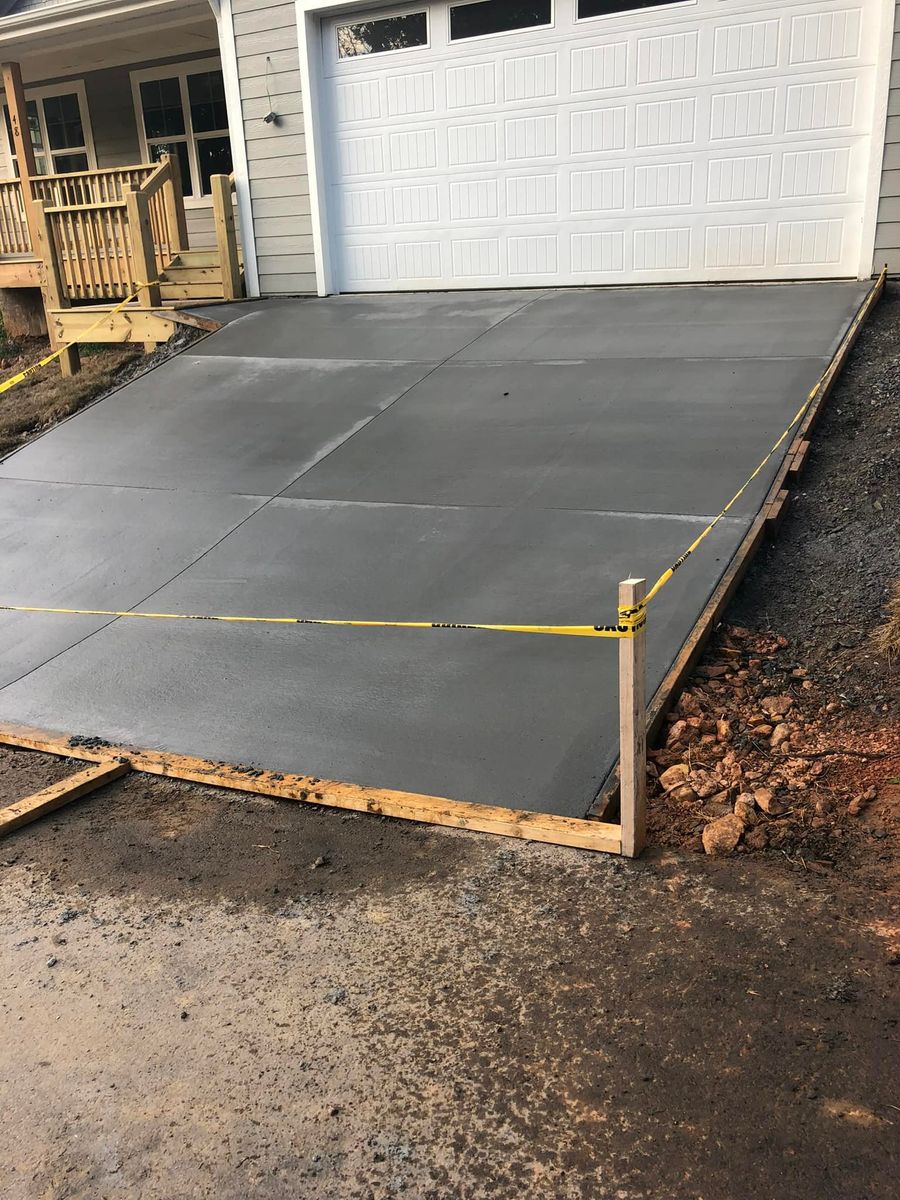 Driveway Construction for Bass Concrete LLC in Weaverville, NC