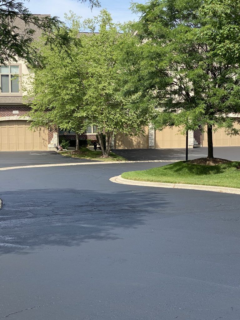 Residential Sealcoating for All Pro Paving LLC in Montgomery County, PA