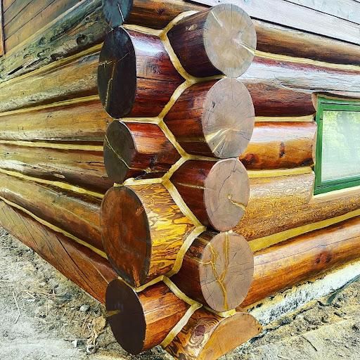 Log Home Staining in Montana for True Blue Logworks LLC in Corvallis, MT