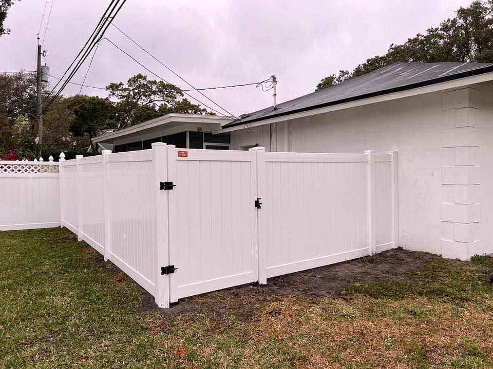 Fencing for JRA Construction in Zephyrhills, FL