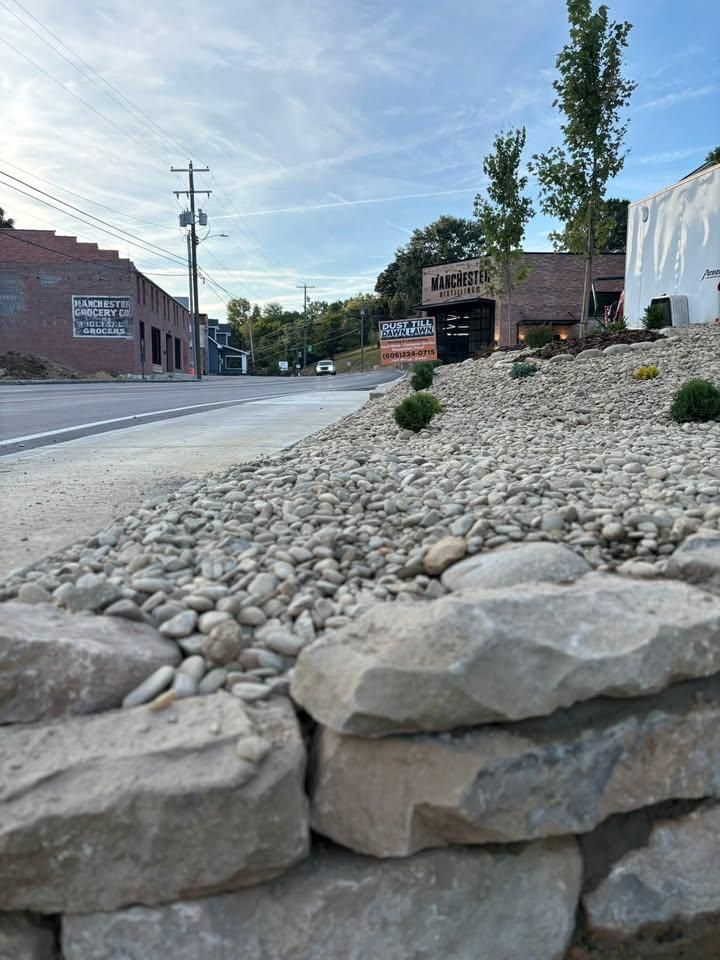 Landscape Curbing for Dust Till Dawn Lawn in London, Kentucky