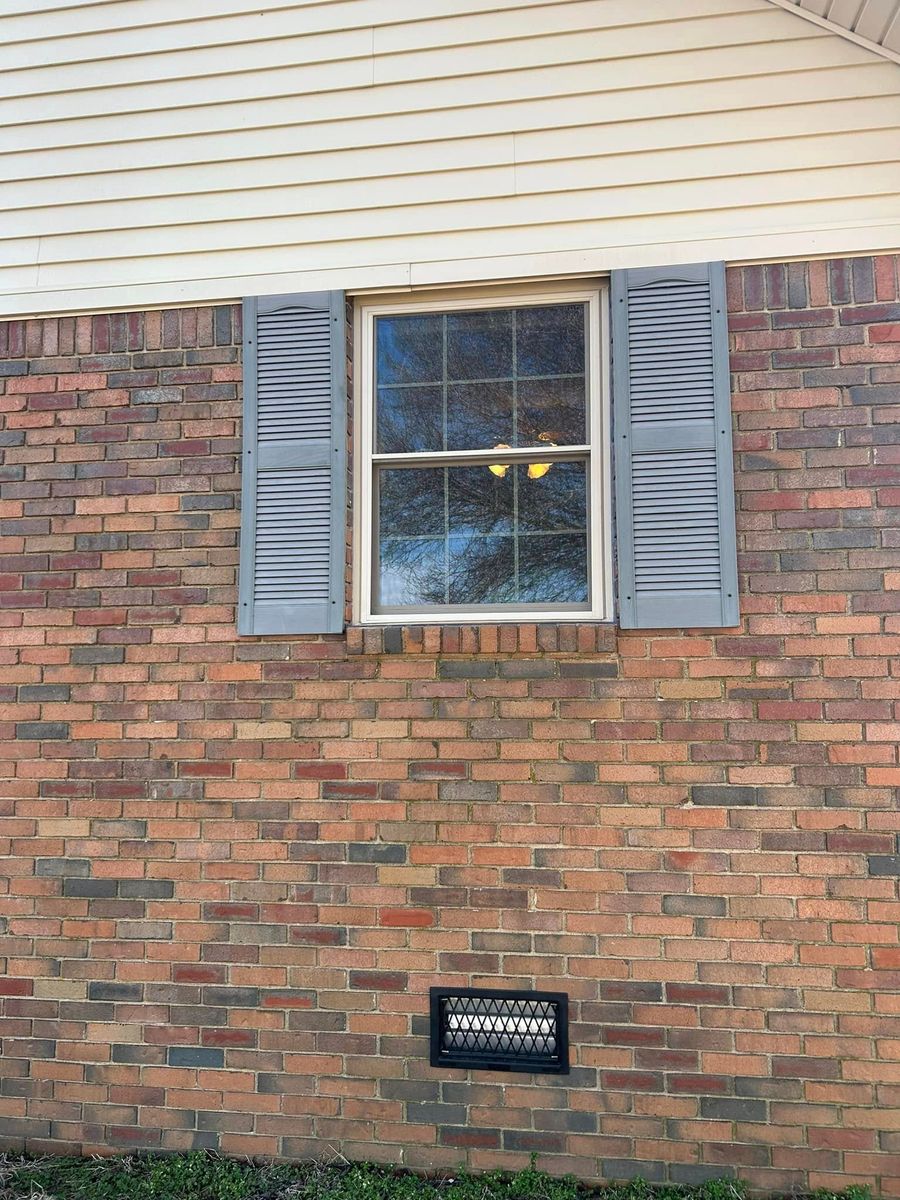 Window Repair and Replacement for Well Hung Windows & More in Hot Springs, AR