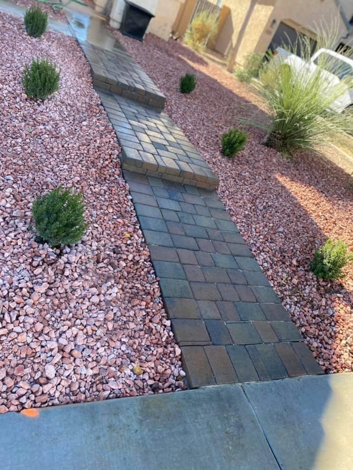 Hardscaping for AZ Tree & Hardscape Co in Surprise, AZ