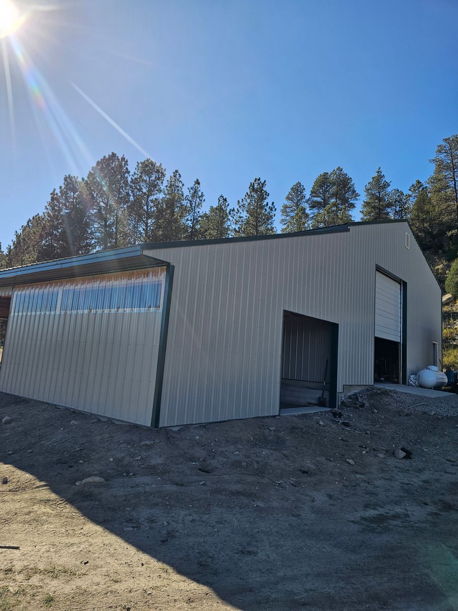 Pole Barn Construction for Blue Mountain Construction in Roundup, MT