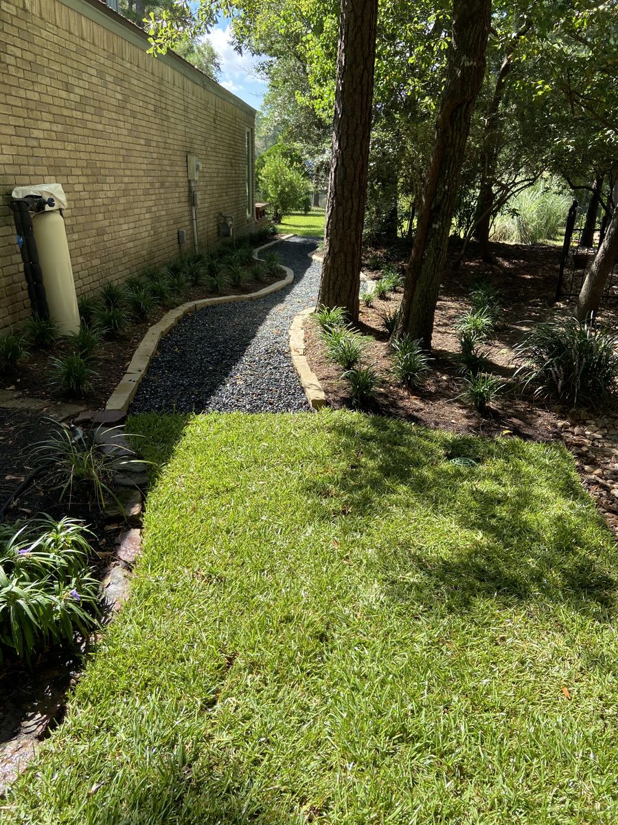 Hardscaping for Atlas Land Design in Creekside Park, TX