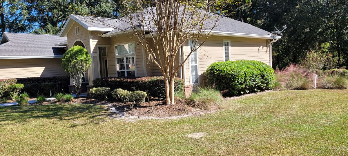 Shrub Trimming for Tyson’s Full Service Lawn Care in Starke, FL