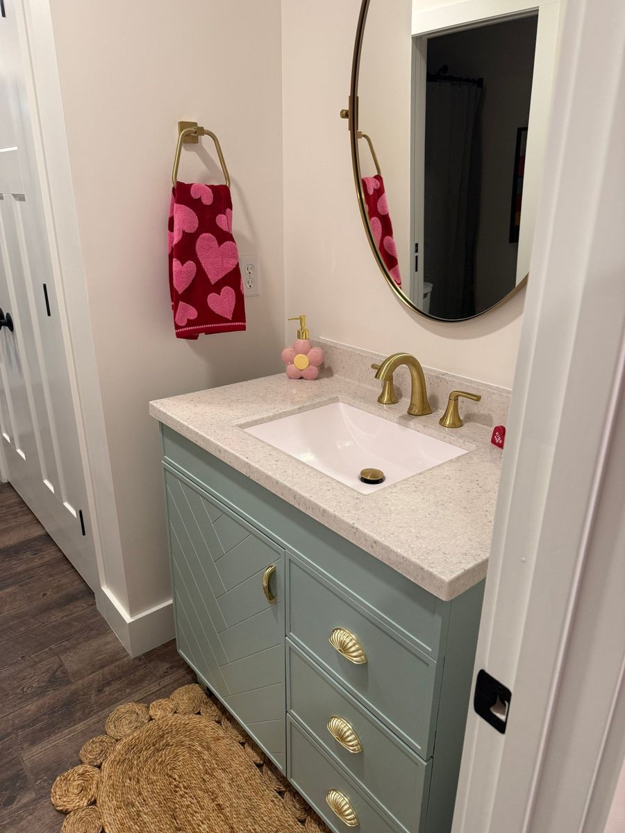 Custom Cabinetry for Edgecomb Builders in Ottawa , KS