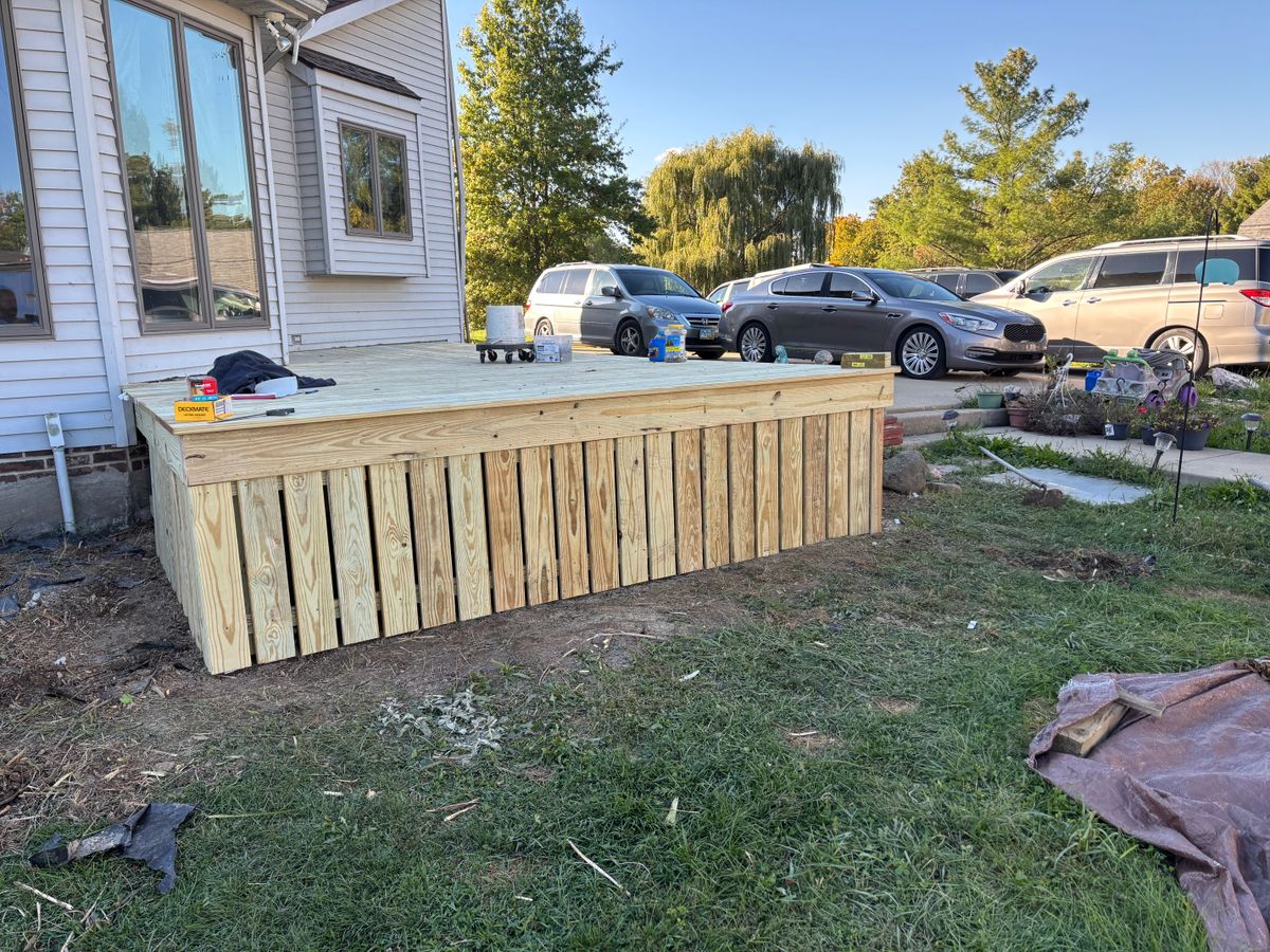 Deck & Patio Installation for Fixin’ Hixson’ in Medina, OH