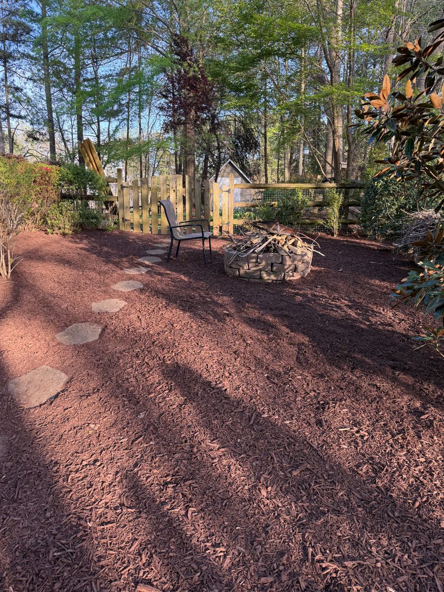 Mulch Installation for Southern Star Landscaping LLC in Catawba, NC