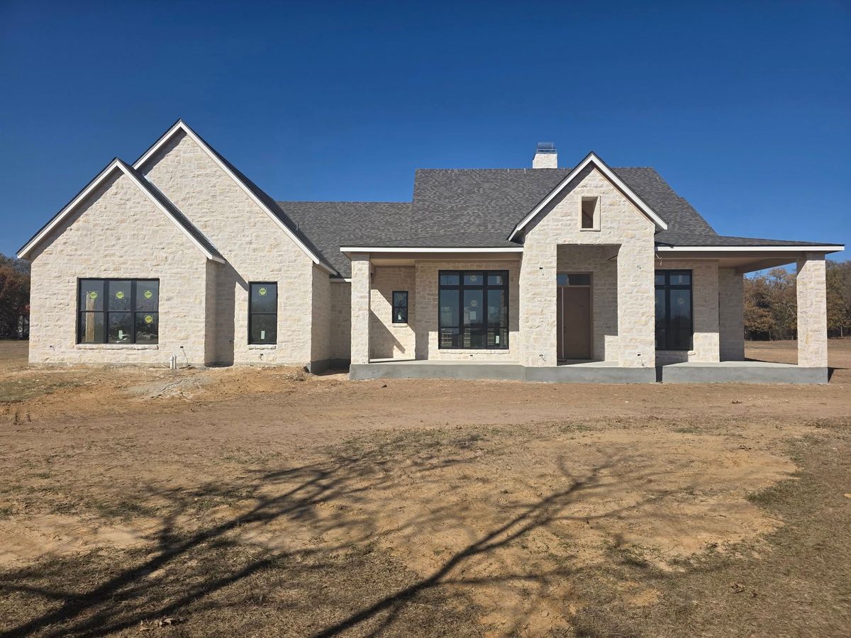 Granbury White Chopped for Granbury Stone Industries in Granbury, TX