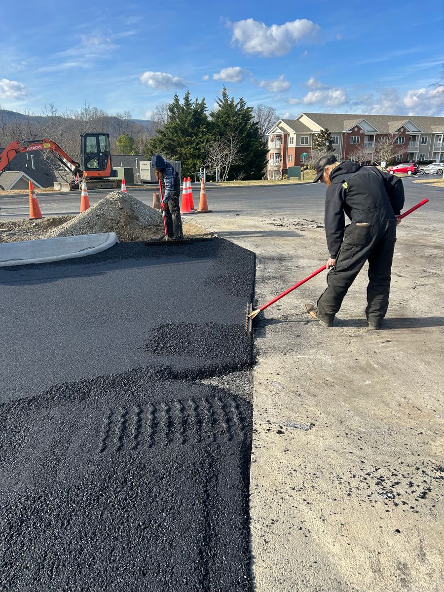 Asphalt Driveways for James R Carter Paving in Roanoke, VA
