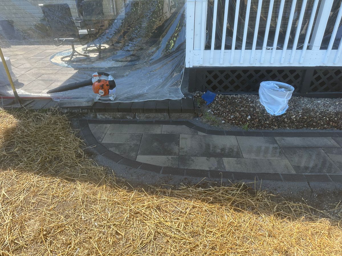 Landscape Installation for Mayfield Landscaping in Staunton, IL
