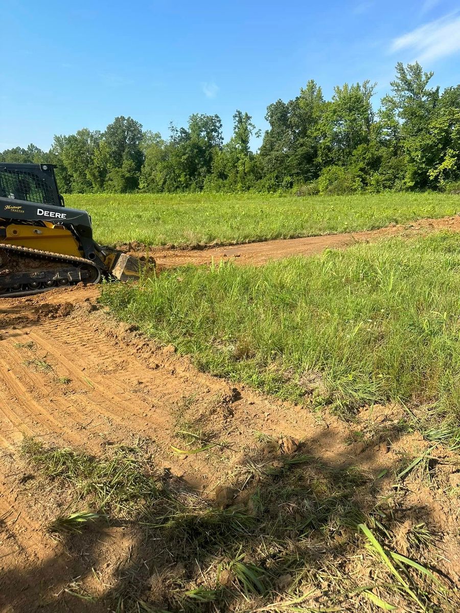 Land Grading & Leveling for West TN Dirt Works in Lexington, TN