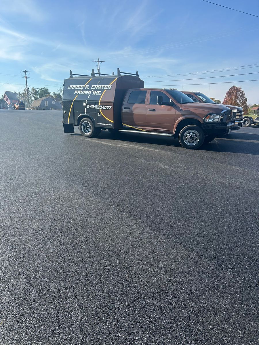 Sealcoating for James R Carter Paving in Roanoke, VA
