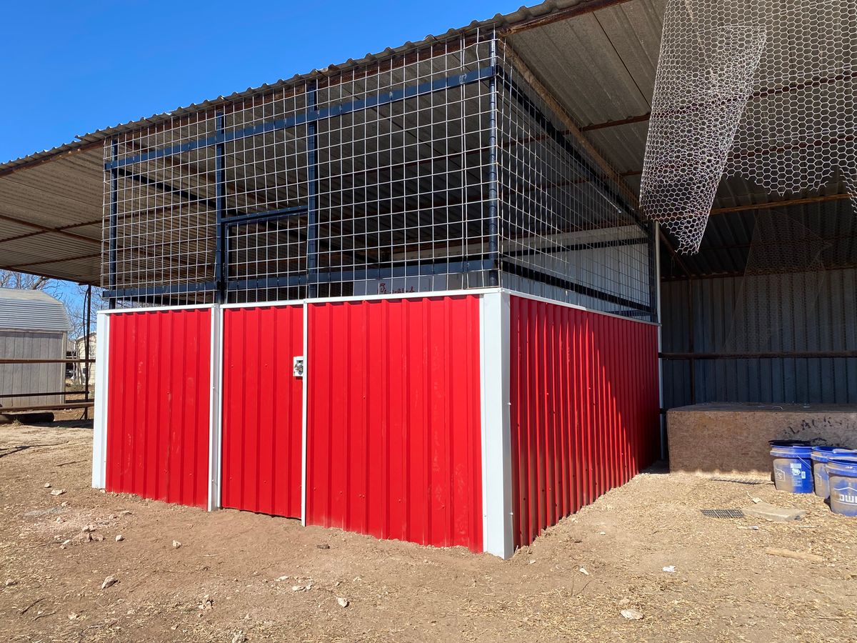 Barns for CHR Unlimited LLC in San Angelo, Texas