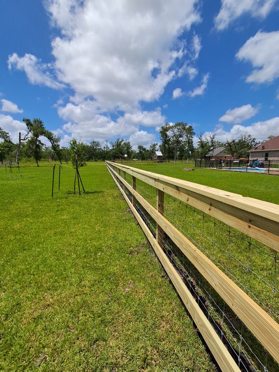 Fence Installation for Aly Fence in Angleton, TX