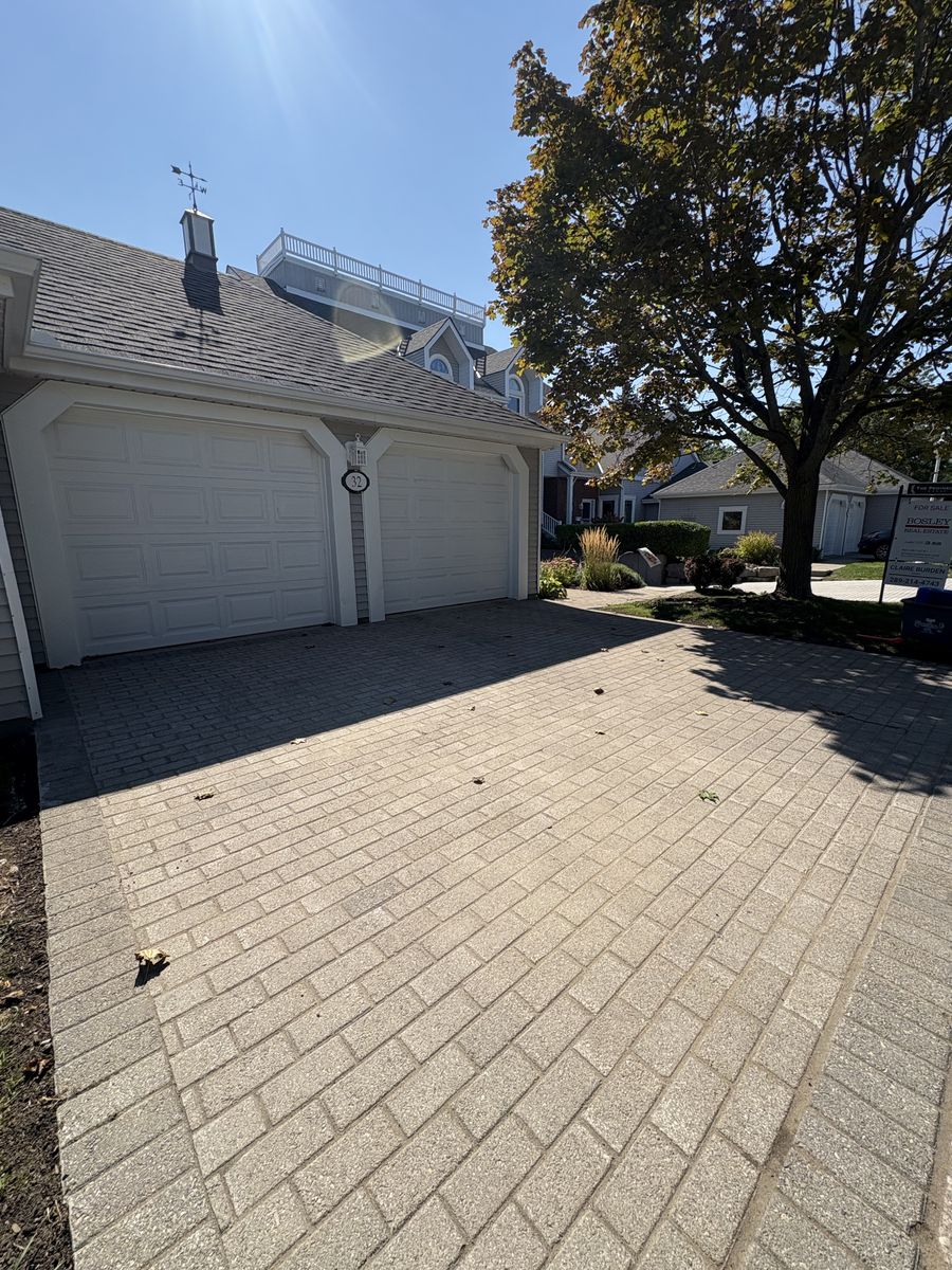 Interlock Paver Sealing for Pure Pavers Restoration in Burlington, ON