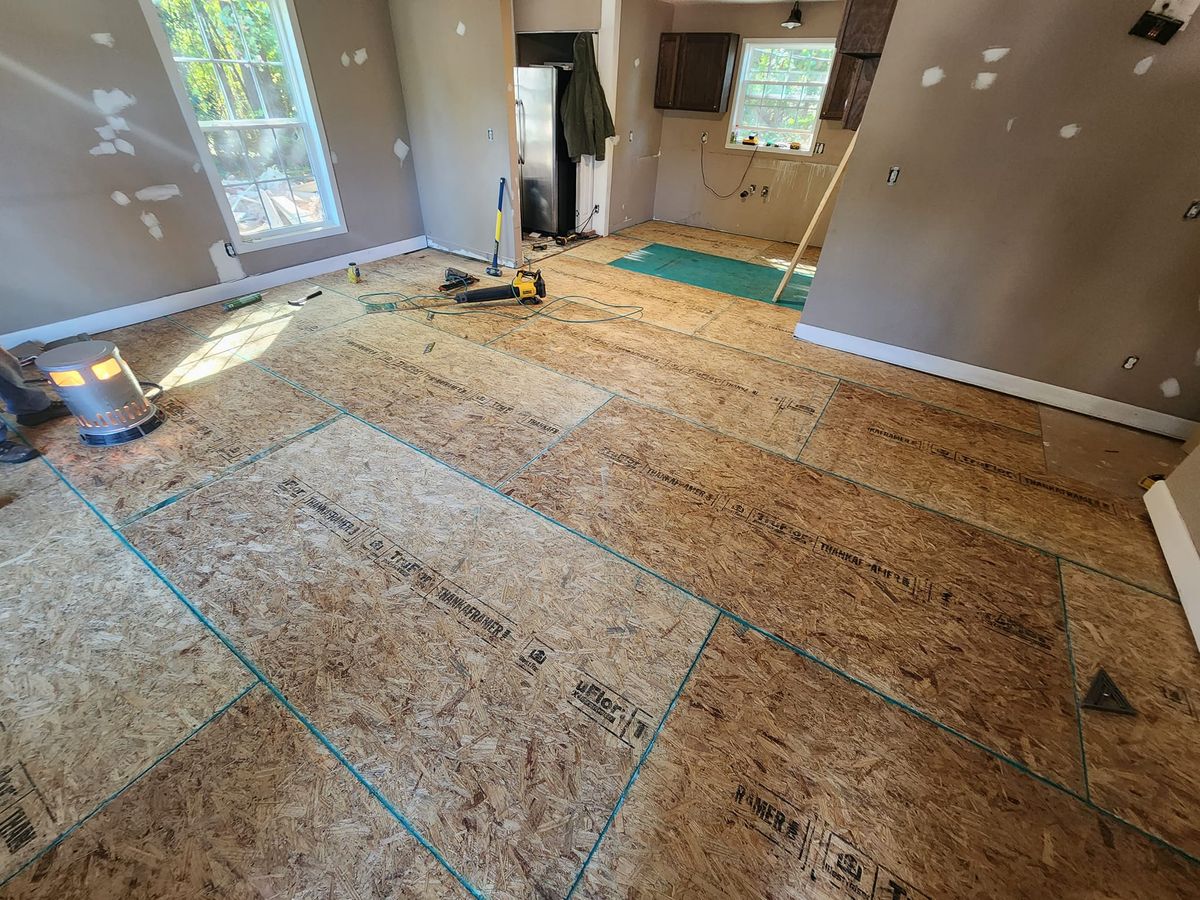 Flooring Installation for Tiny’s Home Repair And More in Inman, SC