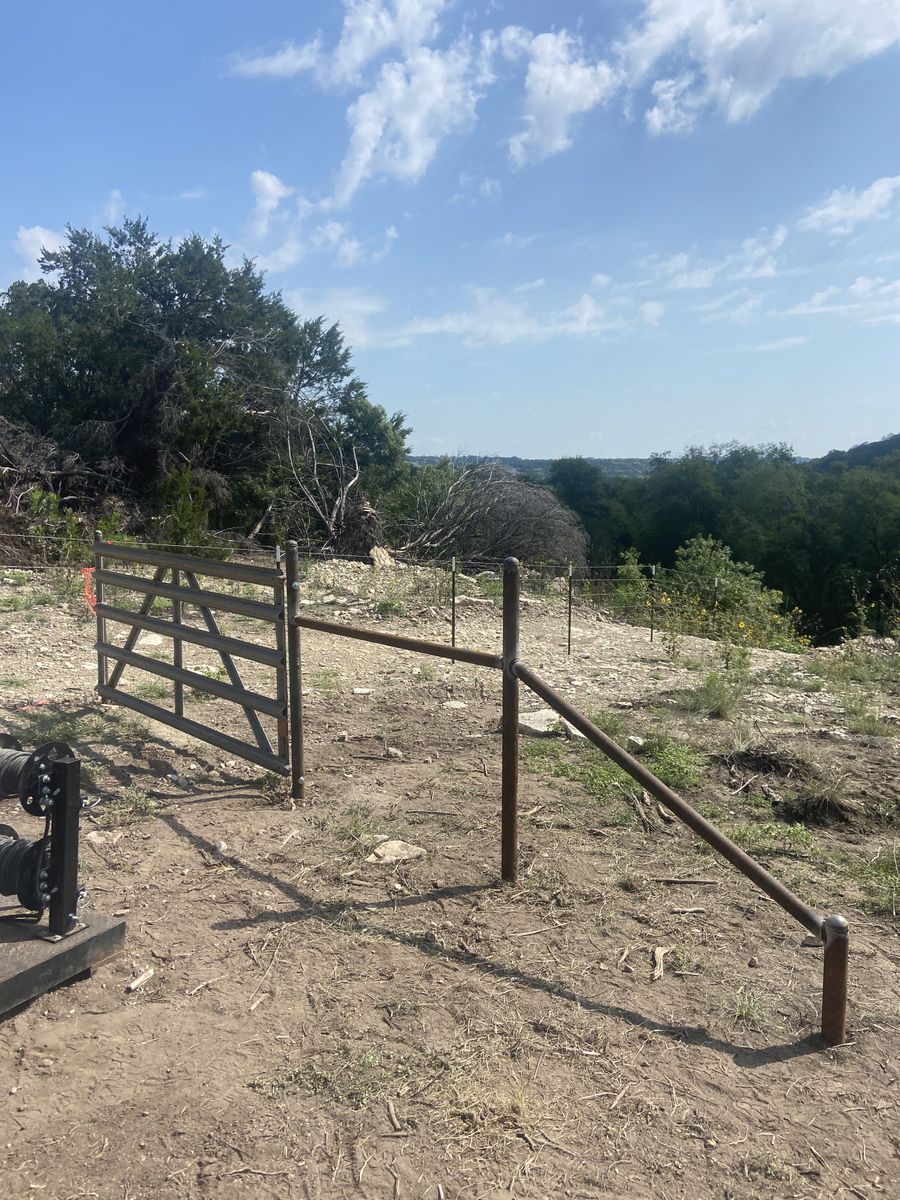 Custom Welding for Rockin L Construction And Welding Services in Bullard, TX