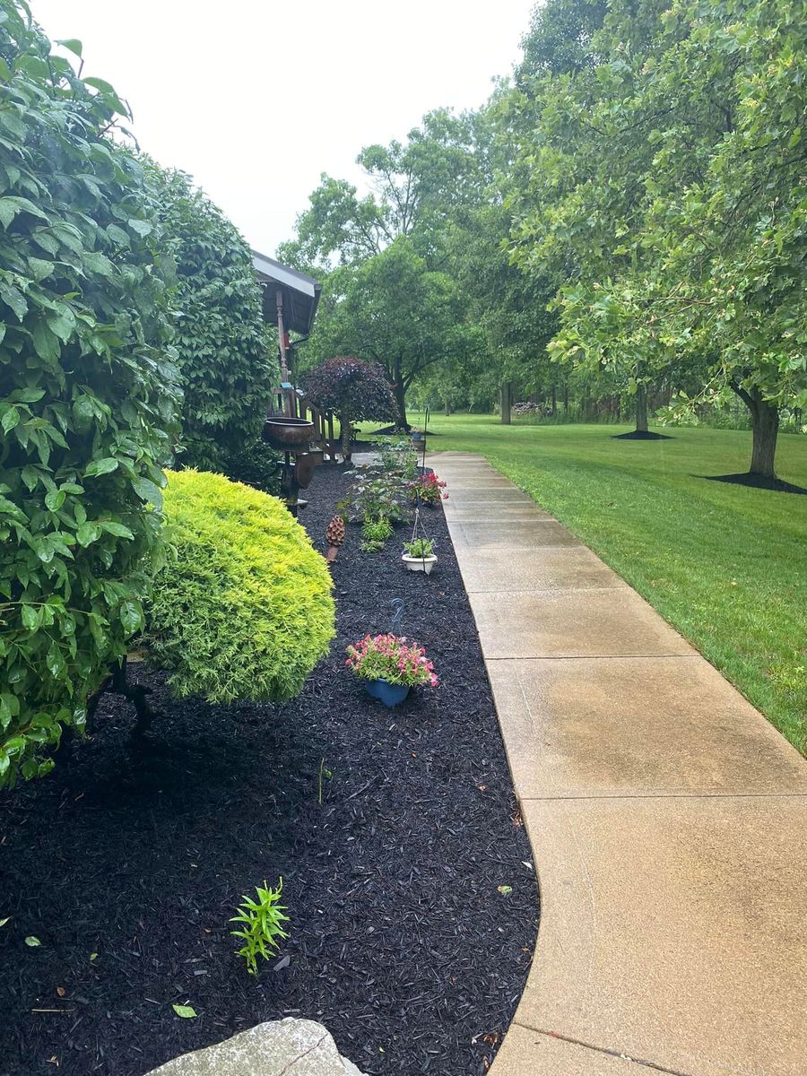 Mulch Installation for OT Lawn and Landscaping LLC in Carey, OH