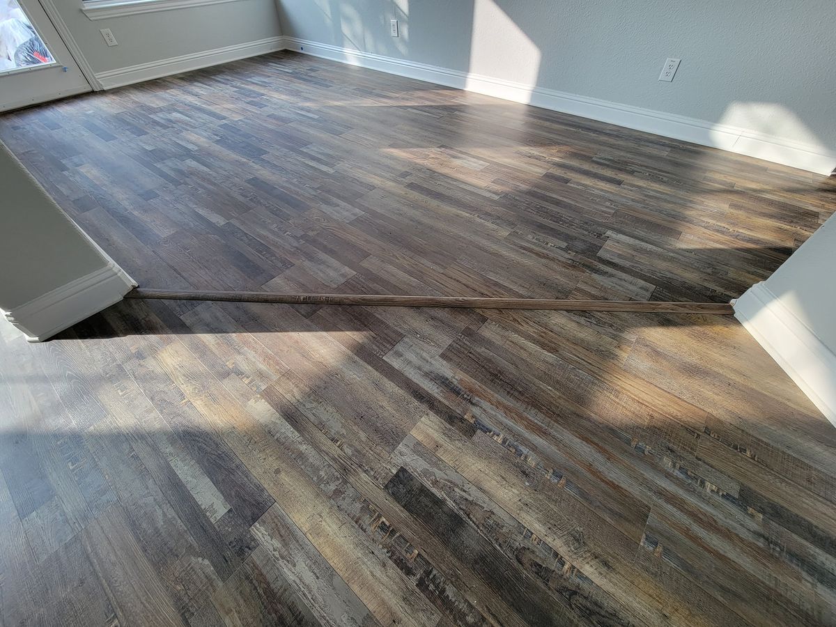 Trimming for Doctor Wood Floors LLC in Dallas, TX