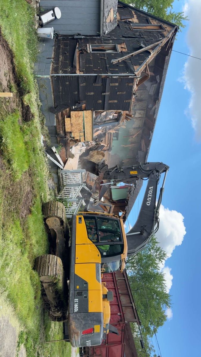 Demolition for Travis Excavating LLC in Olney,, IL