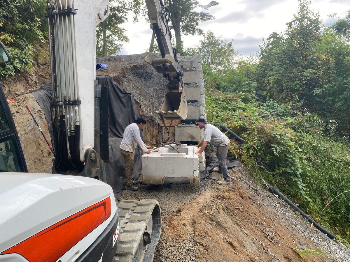 Land Clearing for Elias Grading and Hauling in Black Mountain, NC