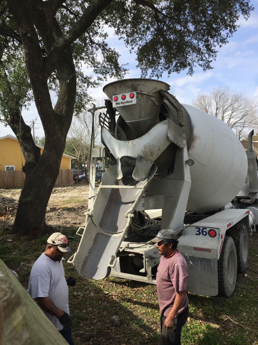 Concrete for Texas Curb N Borders in Houston, TX