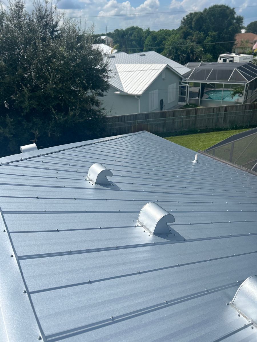 Metal Roof for Ridgecap Roofing in Port St. Lucie, FL
