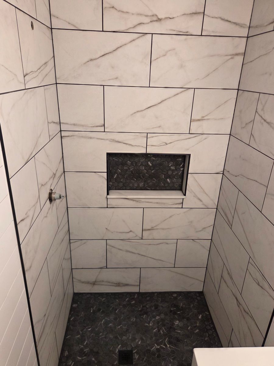 Tile Shower for D&J Custom Floors in Nederland, TX