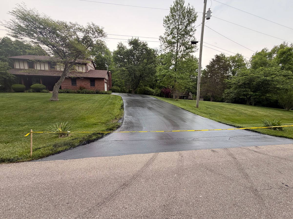 Sealcoating for Hundley Sealcoating LLC in Hamilton, OH