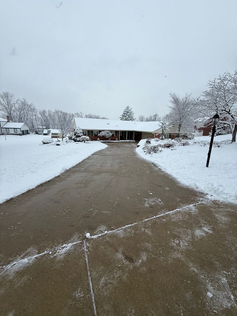 Snow Removal for Green Hills Lawn Service in Washington, PA