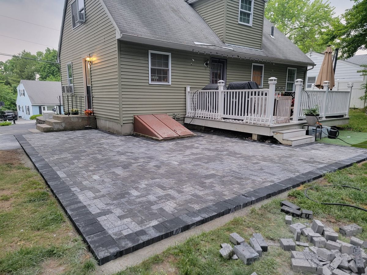 Patio Design & Construction for Romero Máster Landscaping in Lunenburg, MA