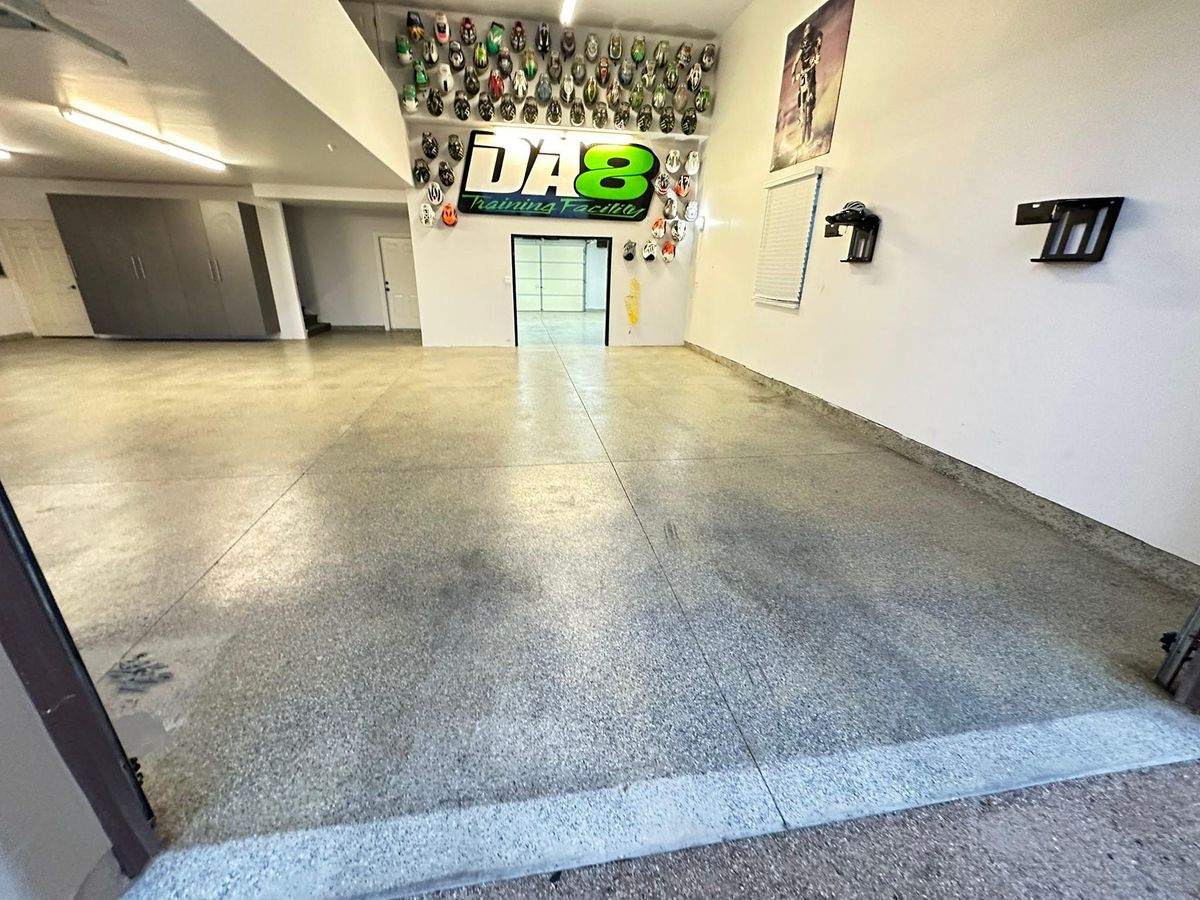 Garages for PRYME EPOXY in Mayer, AZ