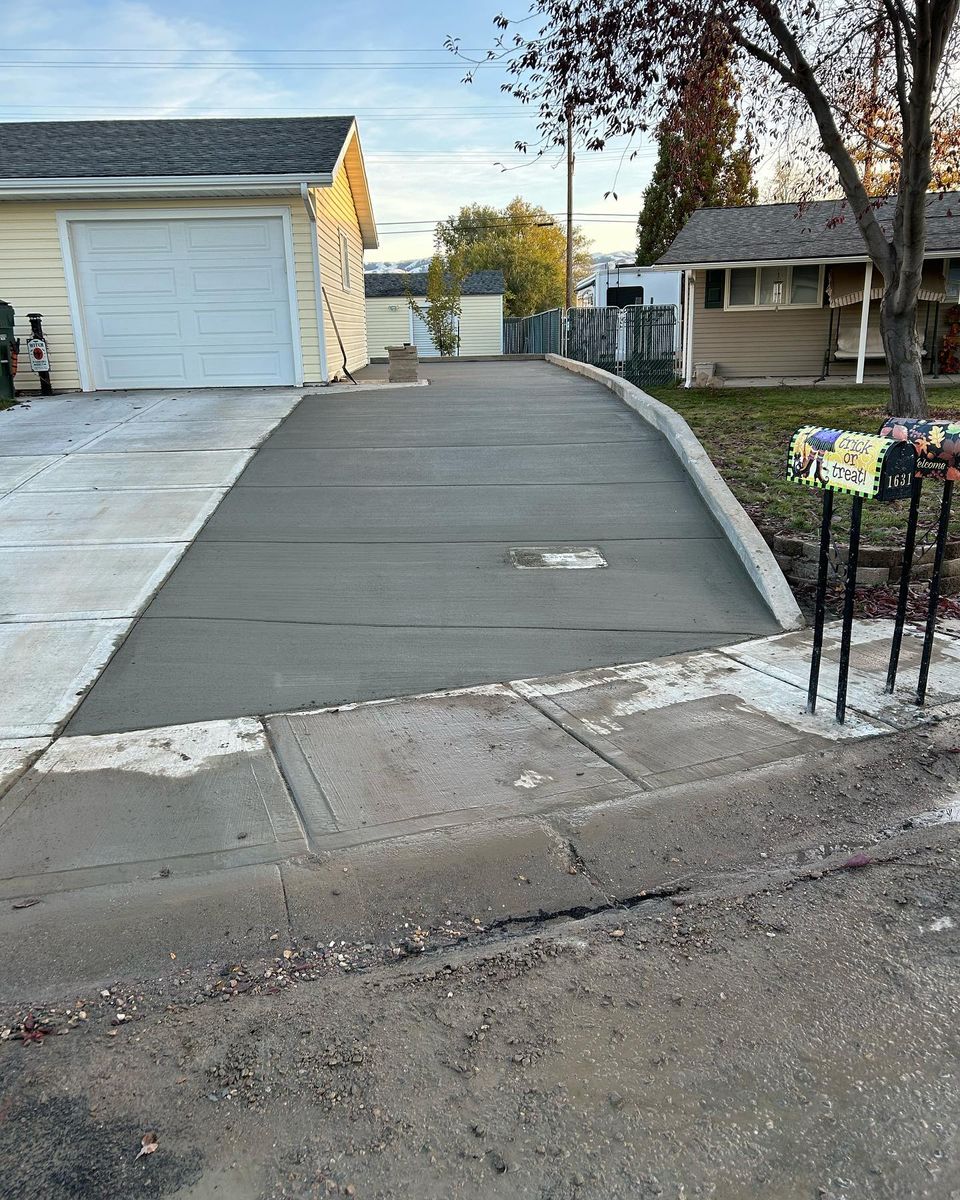 Sidewalk Installation for Crete It Concrete in Fort Worth, TX