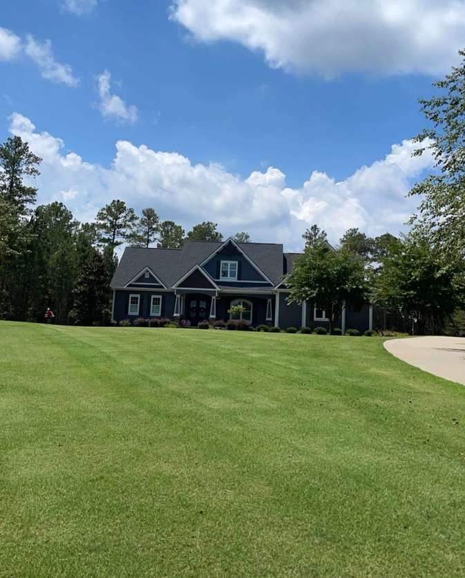 Lawn Maintenance for Peach State Landscaping in Hartwell, GA