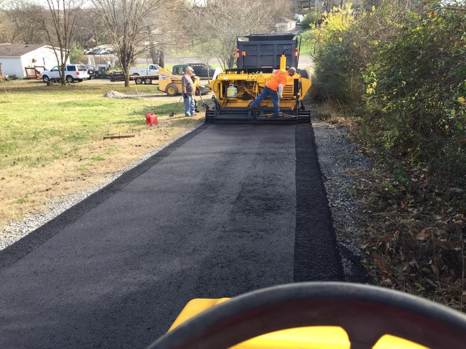 Infared Seamless Asphalt Repairs for Specialty Paving and Sealcoating in Gallatin, TN