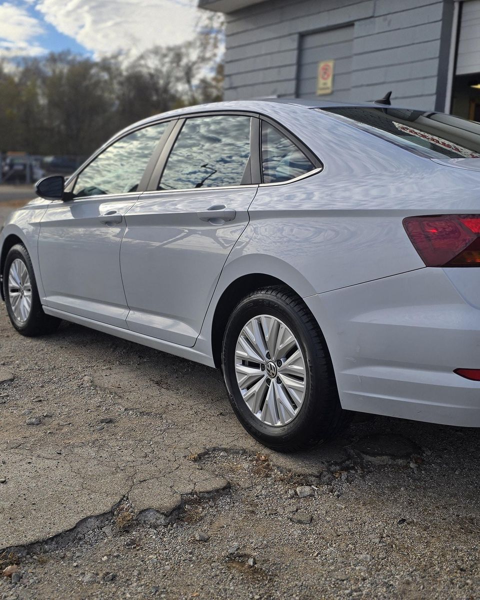 Full Detail Service for Luxury Auto Detail in Peoria, IL