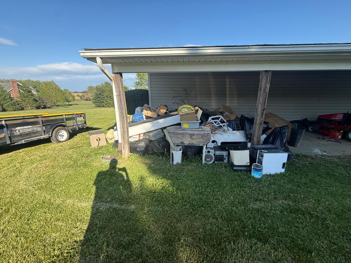 Yard Waste Removal for Valley View Junk in Stephens City, VA