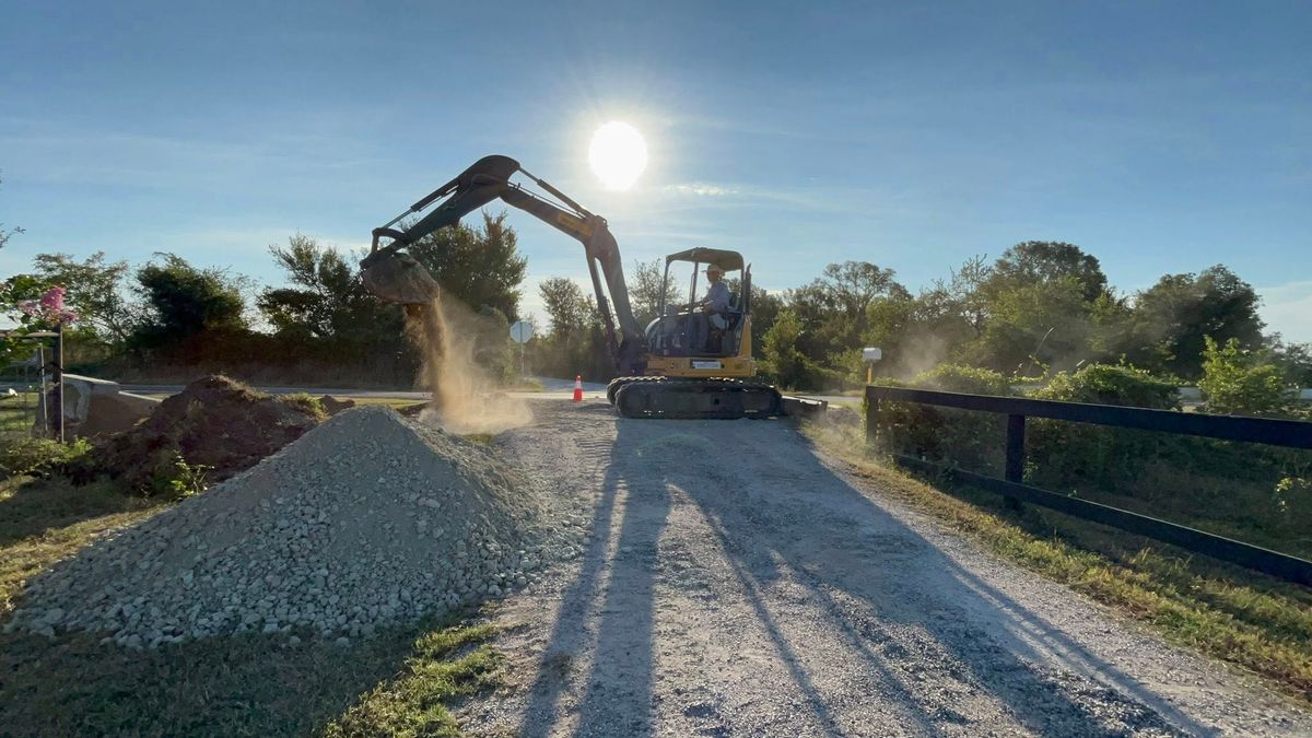 Leveling for Landers Ranch Services in Anderson, TX