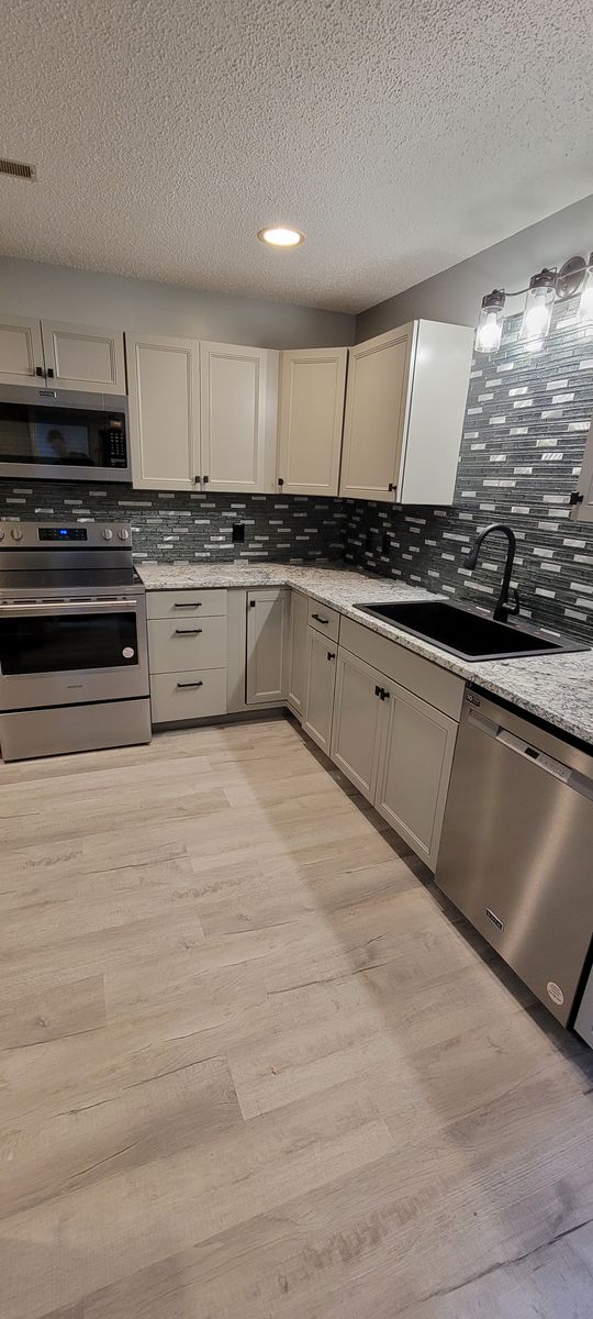 Carpentry for Middle Man Construction in Fall Branch, TN