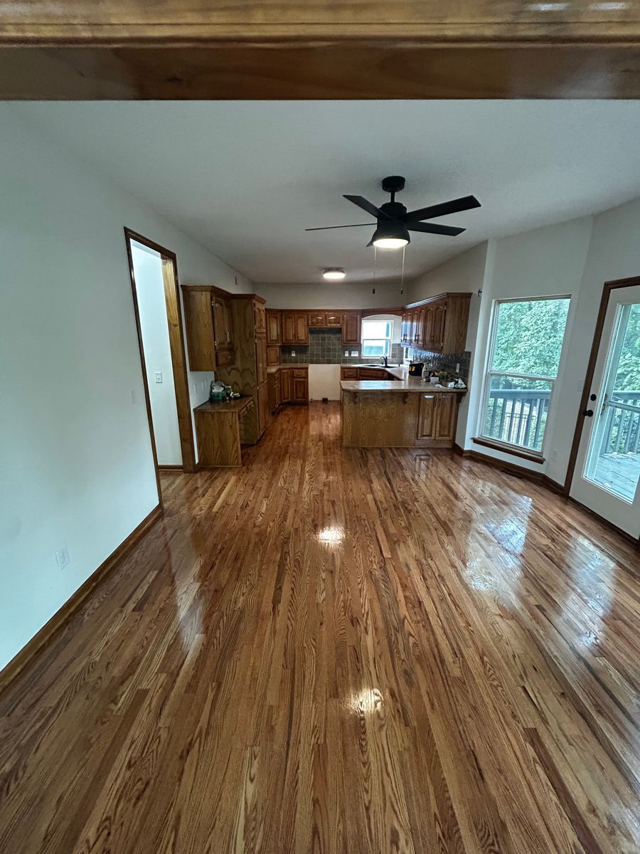 Flooring Refinishing for Imperial Hardwood Floors in Olathe, KS