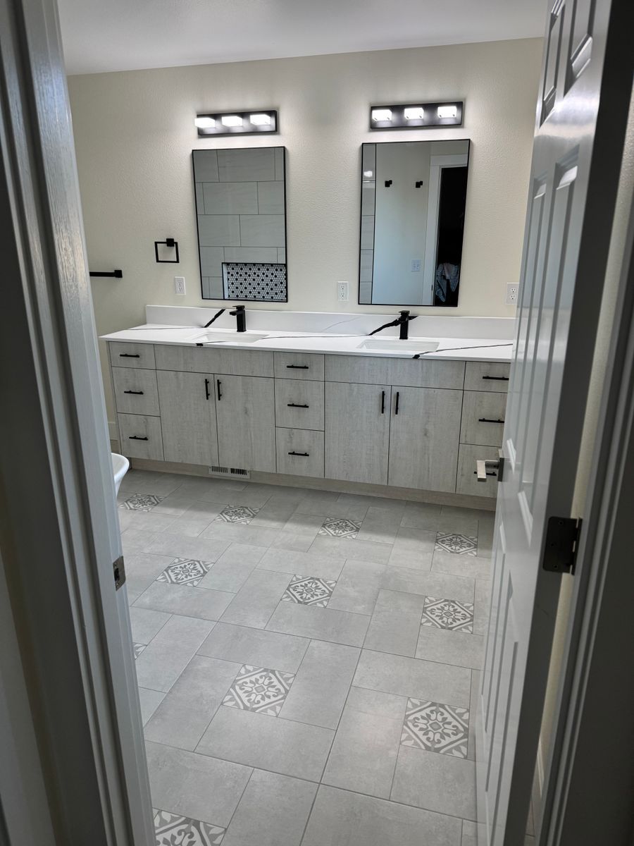 Flooring for Best NW Construction in Maple Valley, WA