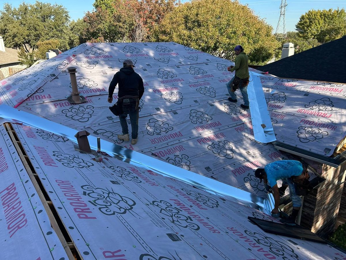 Roofing Installation for Royalty Contracting Roofing in Saginaw, TX