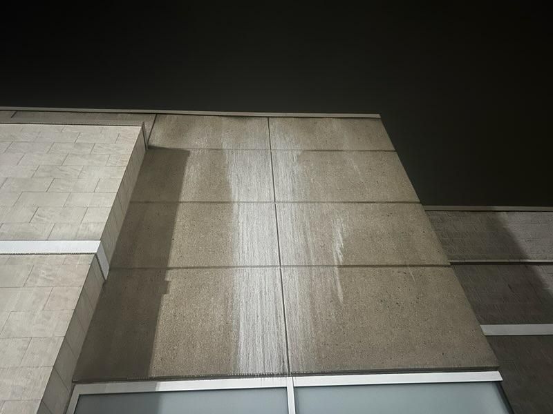 Building Power Washing for MEAN KLEAN Pressure Washing in Knoxville, TN