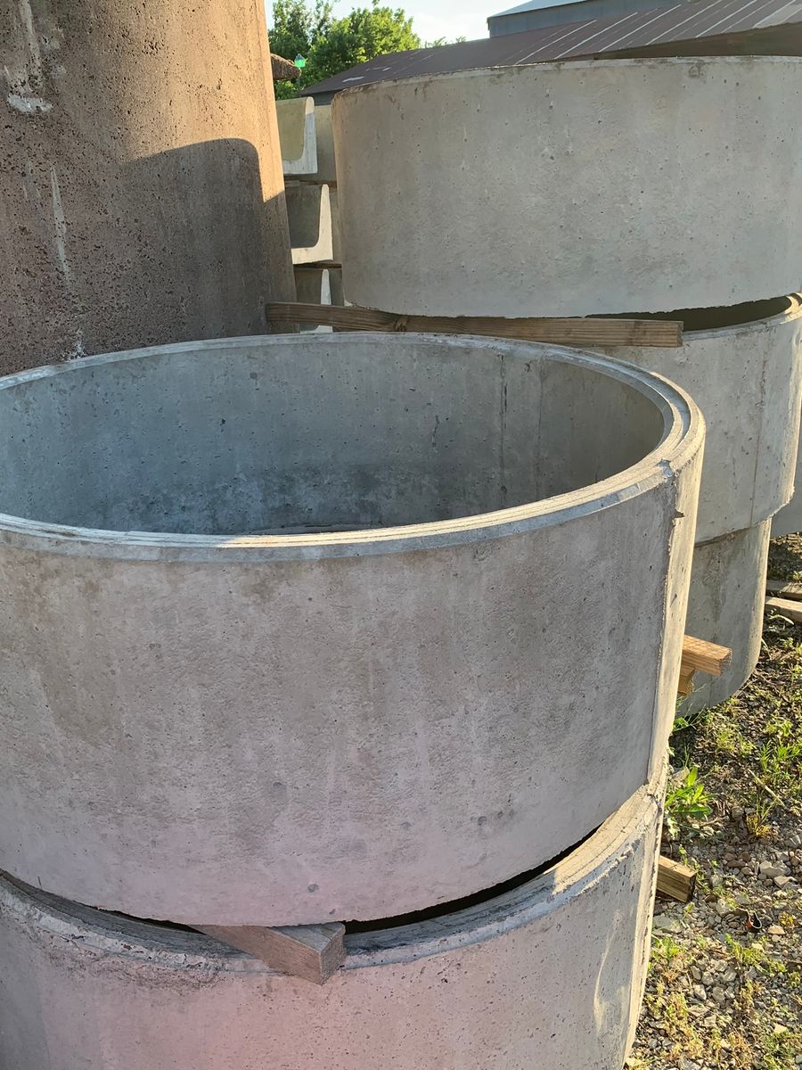 Concrete Water Troughs for MannaS Precast Concrete LLC in Bay City, TX