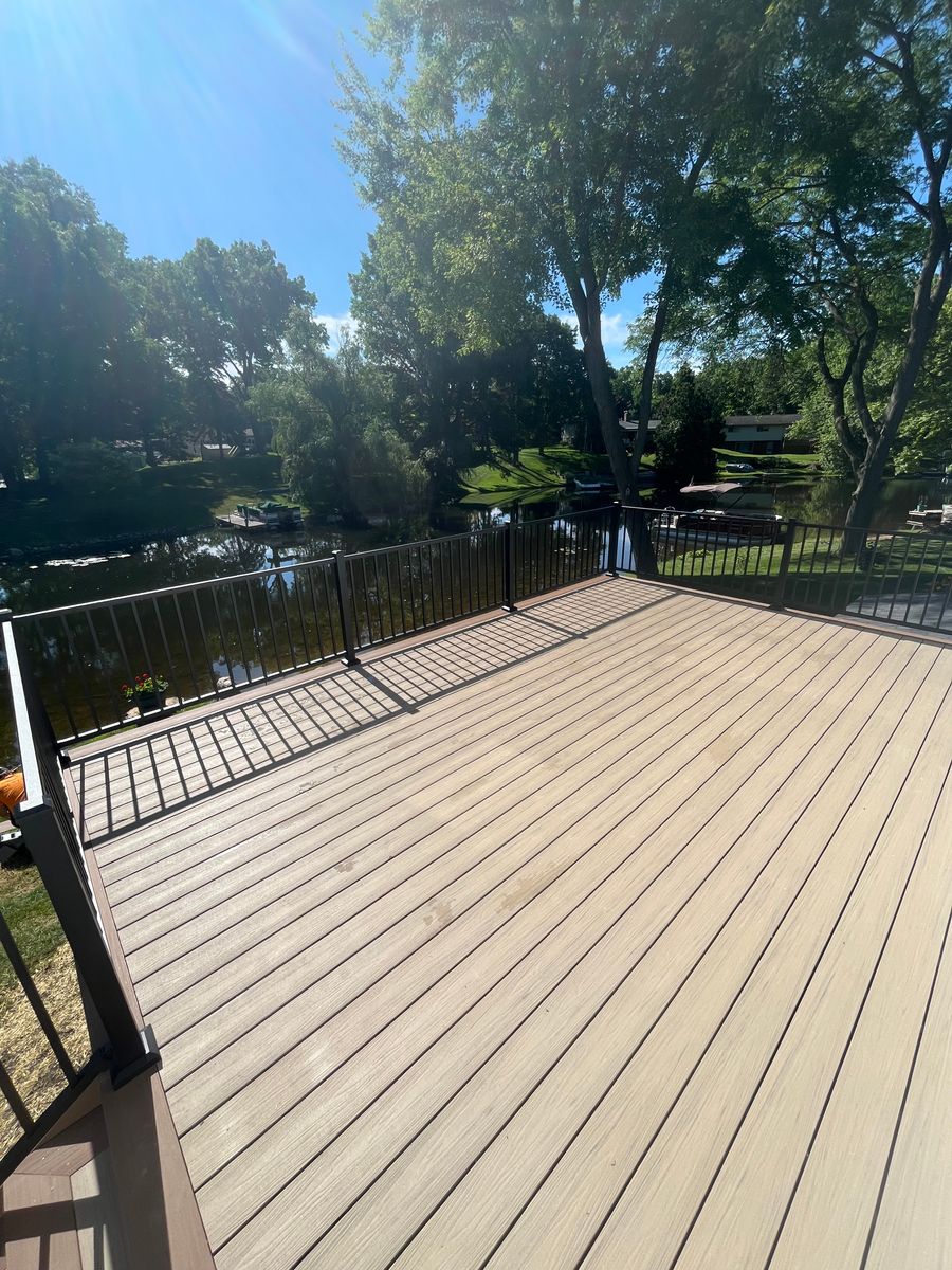 Deck Construction for Sunstone Construction in Oakland County, MI
