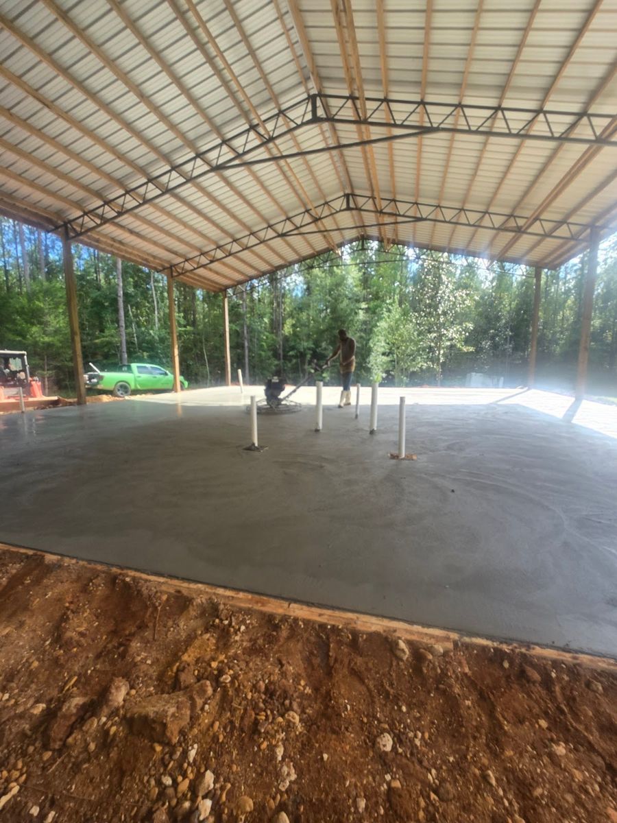 Concrete for T & R Grantham Enterprises in Crestview, FL