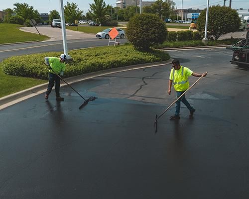 Commerical Seal Coating for Black Diamond Sealcoating in St. Charles, IL
