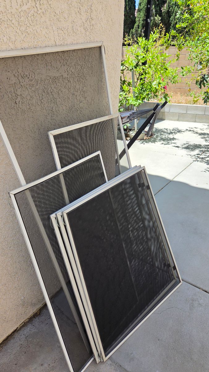 Screen Repair and Replacement for Serene Mobile Screen in Lake Elsnore, CA